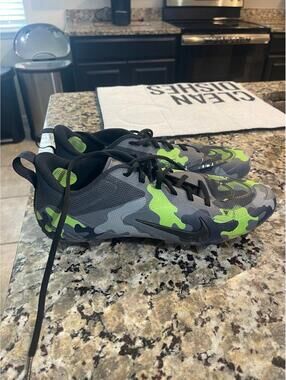 Nike Alpha Huarache 8 Pro Men's Size 11.5 Shoes Football Cleats